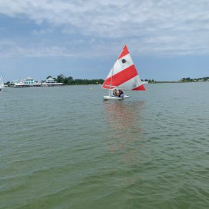 wide shot of boat 5