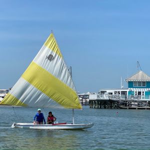 full-sail-near-the-dock-5009.jpg