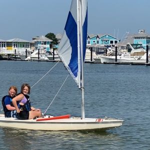 2-girls-sailing-near-the-marina-4865.jpg