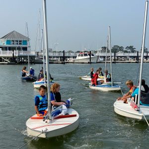 boats-being-towed-out-5612.jpg