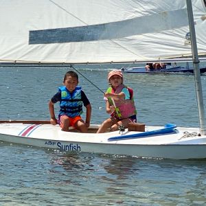 happy-sailing-4980.jpg