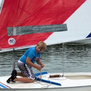 wk2 camper rigging his boat